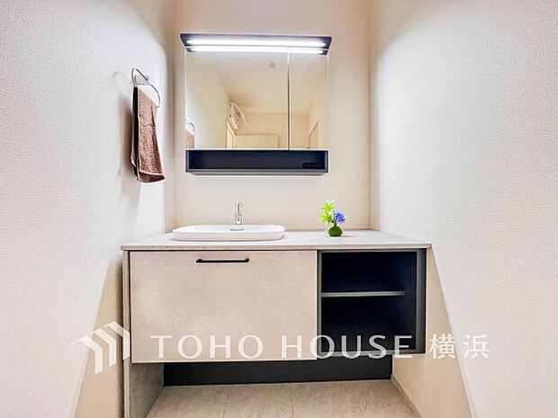 ご家族の1日が始まり、1日の終わりを締めくくる洗面空間。