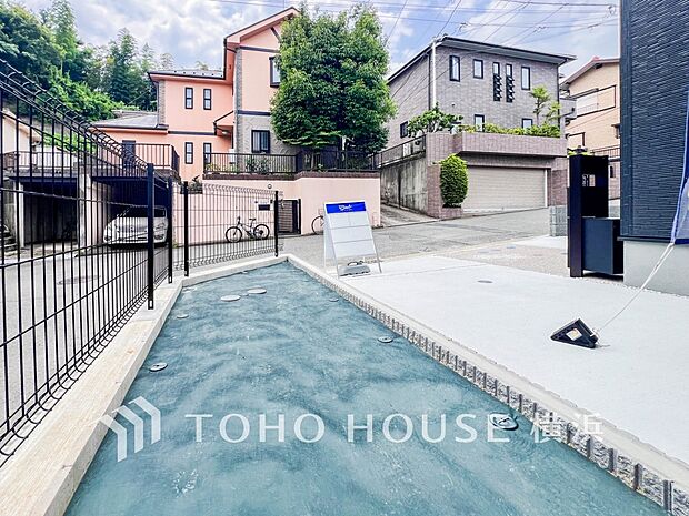 毎日の暮らしの中に癒しを与えてくれるお庭スペース。