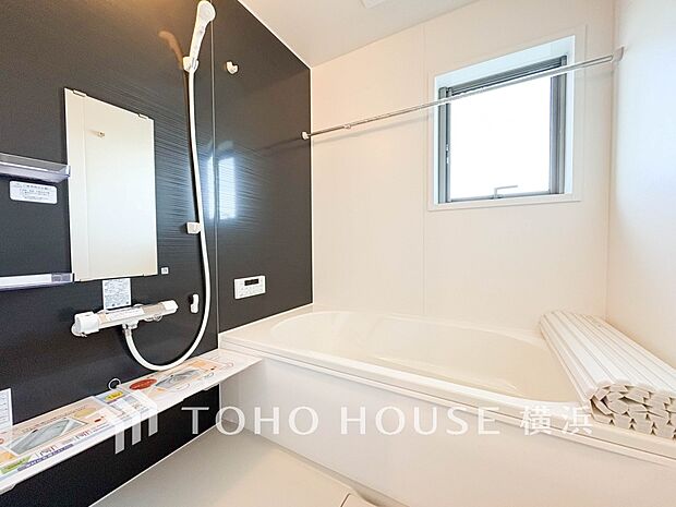 一日の疲れが癒される優雅な時間を堪能できるゆとりあるバスルームです。