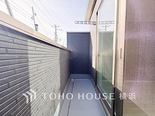 お部屋にも爽やかな風と暖かく柔らかな日差しが差し込み、毎日の暮らしを豊かに彩ります。