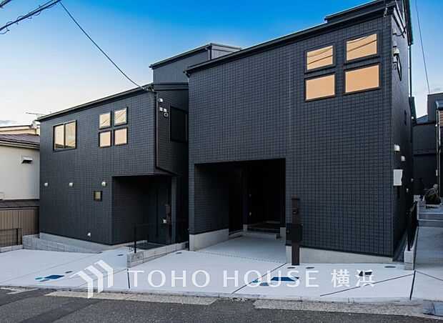 時間のゆとりと空間、爽やかな陽光がもたらす光と風を贅沢なまでに感じる暮らしが始まります。