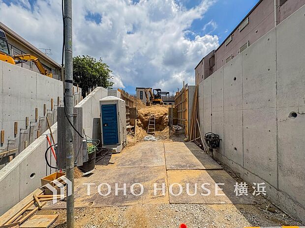 快適さや豊かさはもちろん、未来まで考えた家造りをテーマに建築されます。（2025年7月撮影）