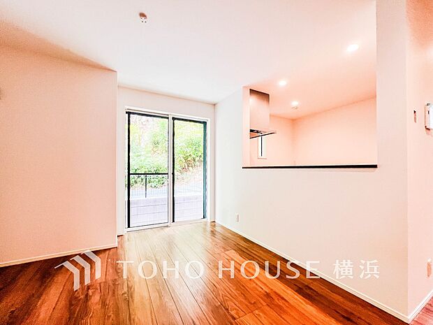 集いの場、憩いの場としての快適性を求めたやすらぎの空間です。