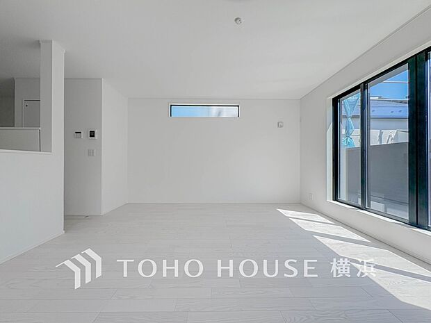 話に夢中になりすぎて、ついつい時を忘れてしまう。そんな束の間の幸せを感じさせてくれる場所。