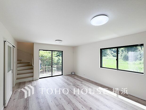 ここはみんなが集い、食事と楽しい会話が始まるスペース。