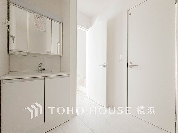 一日の始まりと終わりを心地よく演出してくれる、多彩な機能が備えられたパウダールーム。