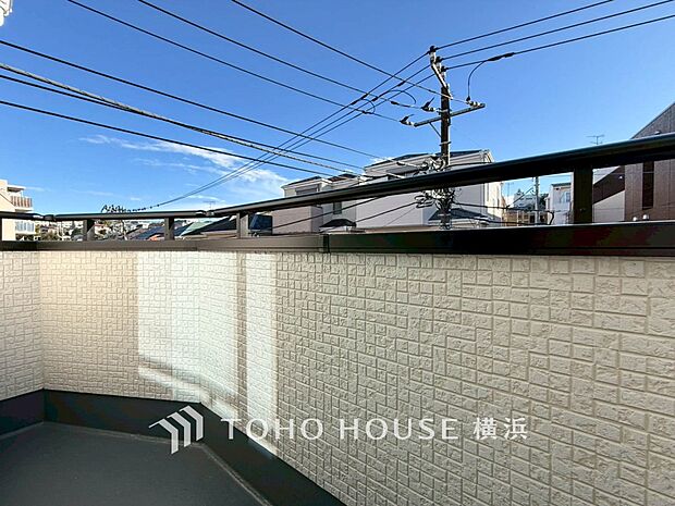 お部屋にも爽やかな風と暖かく柔らかな日差しが差し込み、毎日の暮らしを豊かに彩ります。