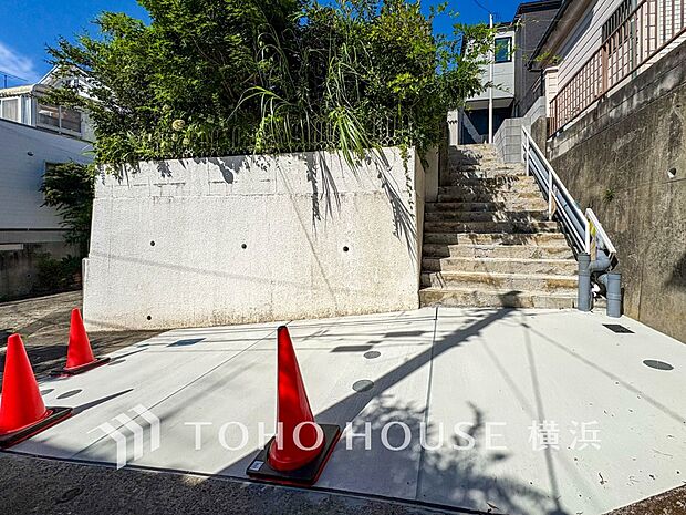 敷地内に駐車スペースがあると、日々の暮らしのをスムーズに運ぶ事が出来ます。