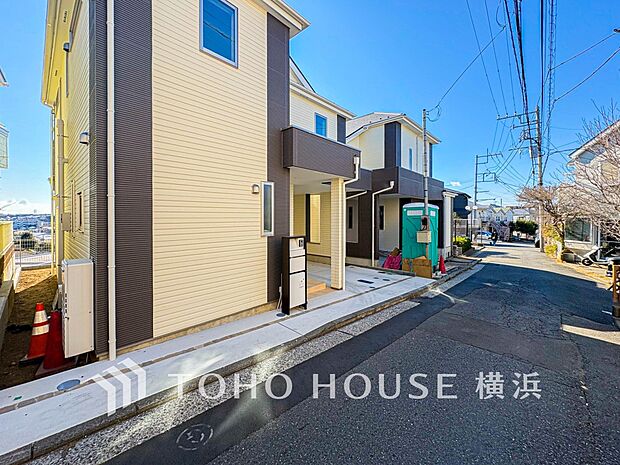 生活利便に優れた住環境に立地し、ゆとりある生活が送れます。