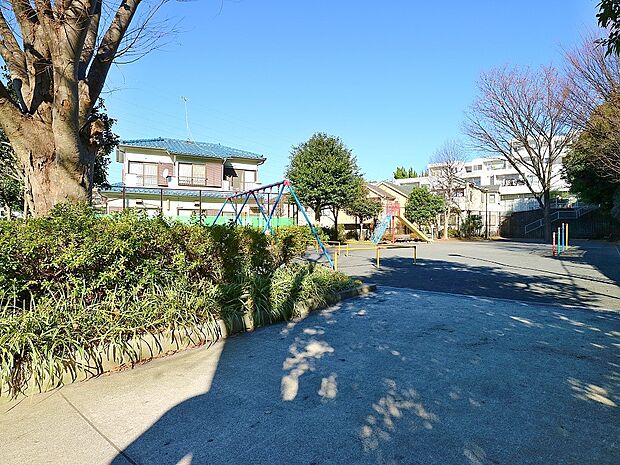 師岡打越第二公園 93m