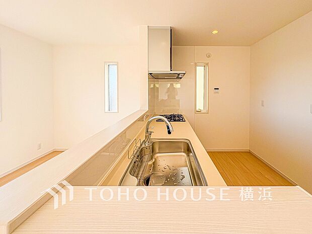 環境の良い場所にセンス良く暮らしたい、こだわりの室内には至福のシーンが繰り広げられます。