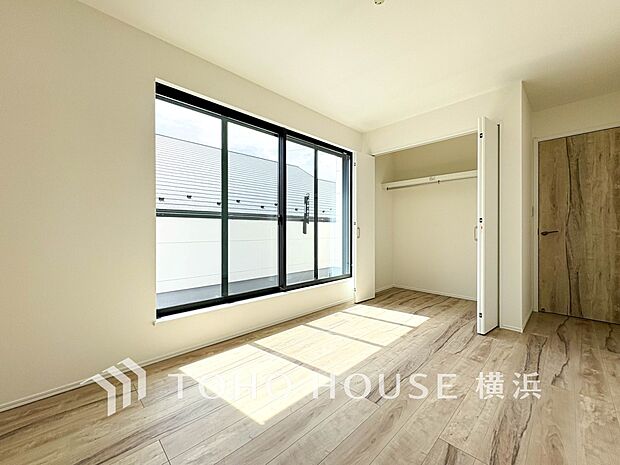 収納スペースもあり、生活しやすい居住スペースです。（7号棟）