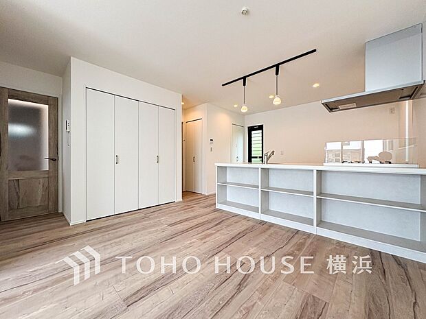 集いの場、憩いの場としての快適性を求めたやすらぎの空間です。(7号棟)
