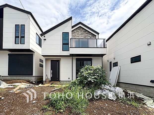 敷地内に駐車スペースがあると、日々の暮らしのをスムーズに運ぶ事が出来ます。