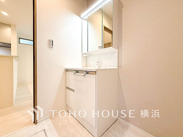 ご家族の1日が始まり、1日の終わりを締めくくる洗面空間。