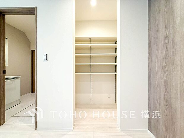 たっぷりとした収納スペース。荷物の多いご家族も安心です。