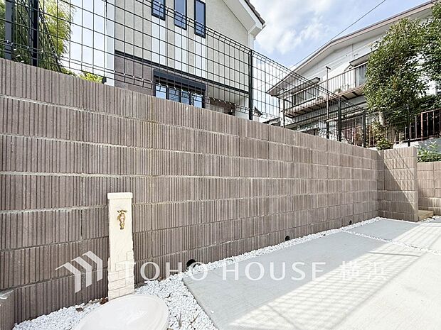 敷地内に駐車スペースがあると、日々の暮らしのをスムーズに運ぶ事が出来ます。