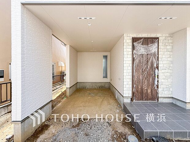 雨や紫外線から大切な愛車を守る、ビルトインガレージはセキュリティ面も安心です。