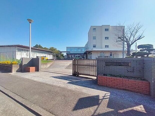 横浜市立日限山中学校 2200m