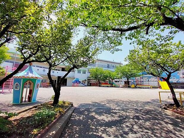 永野幼稚園　1000m　子どもたちの豊かな想像力と円満な社会性を育てる保育を行っています。 