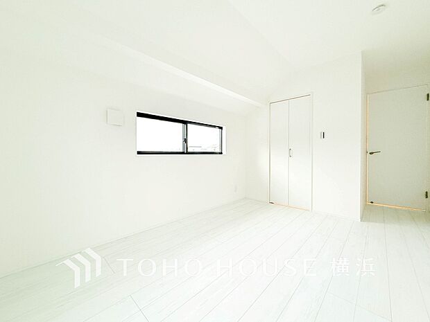 感性を育むプライベートルームはシンプルでスマートな空間。（1号棟）