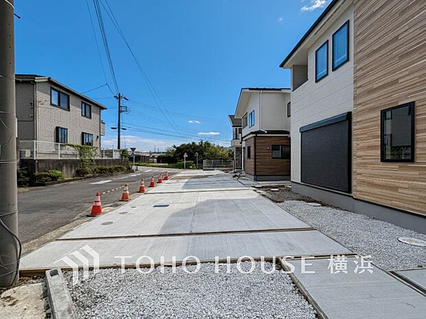敷地内に駐車スペースがあると、日々の暮らしのをスムーズに運ぶ事が出来ます。