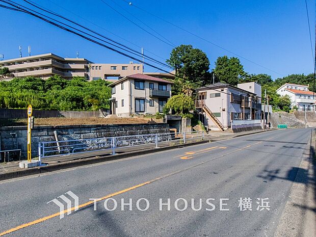 家の良し悪しだけでなく周辺環境も重要なポイント。（2025年8月撮影）