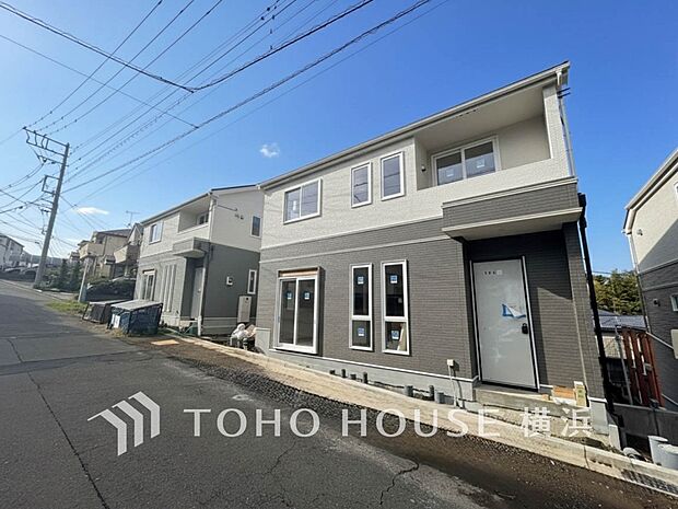 帰宅されるご家族や訪れる方を優しく迎え、安らぎに満ちた生活空間を予感させてくれます。