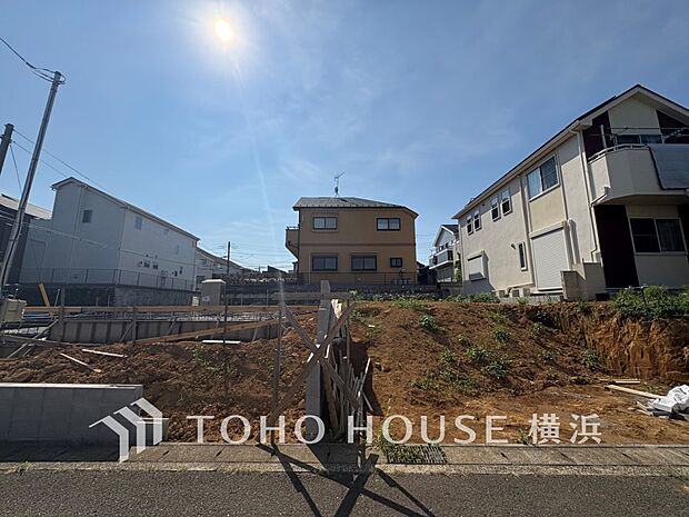 快適さや豊かさはもちろん、未来まで考えた家造りをテーマに建築されます。(2025年8月撮影)