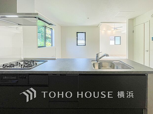 快適な日常を支える機能性と強さがひとつになったキッチンです。