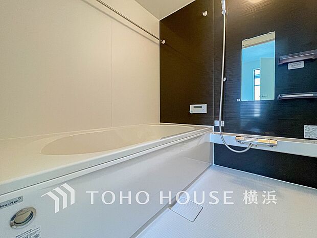 一日の疲れが癒される優雅な時間を堪能できるゆとりあるバスルームです。