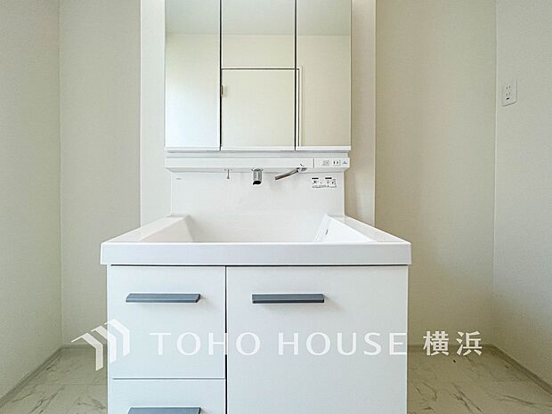 ご家族の1日が始まり、1日の終わりを締めくくる洗面空間。