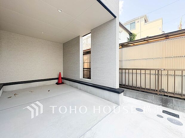 敷地内に駐車スペースがあると、日々の暮らしのをスムーズに運ぶ事が出来ます。