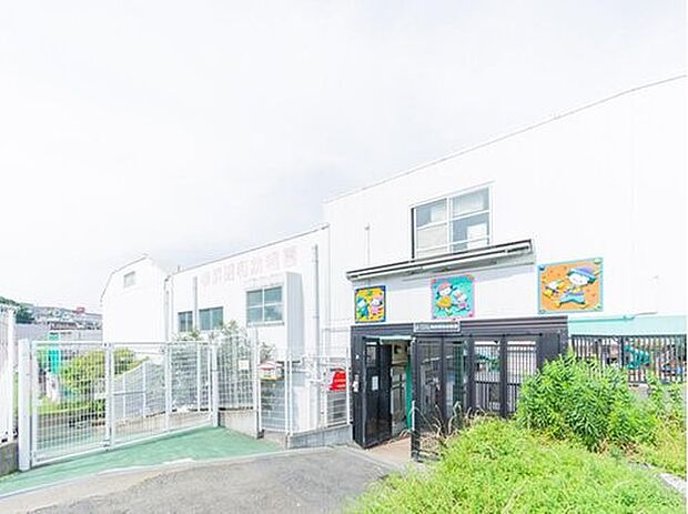 横浜昭和幼稚園 450m 駅から5分の便利な立地が人気のポイントの一つ。遊びの中から学ばせる方針のアットホームな幼稚園です。