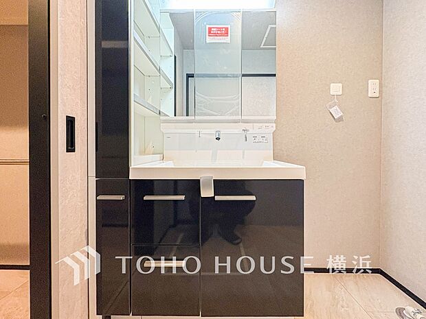 ご家族の1日が始まり、1日の終わりを締めくくる洗面空間。