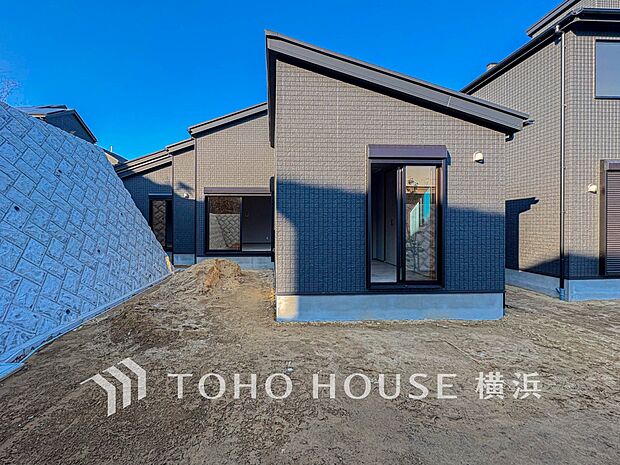 時間のゆとりと空間、爽やかな陽光がもたらす光と風を贅沢なまでに感じる暮らしが始まります。