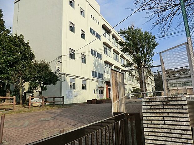 横浜市立上川井小学校 600m