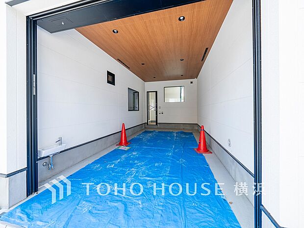 雨や紫外線から大切な愛車を守る、ビルトインガレージはセキュリティ面も安心です。