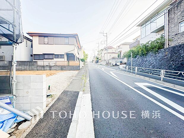 穏やかな住環境で子育てファミリーにもおすすめです。(2025年8月撮影)