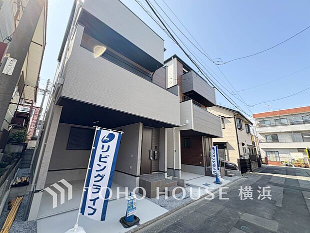 敷地内に駐車スペースがあると、日々の暮らしのをスムーズに運ぶ事が出来ます。