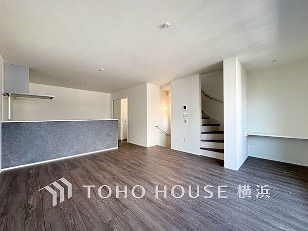 集いの場、憩いの場としての快適性を求めたやすらぎの空間です。