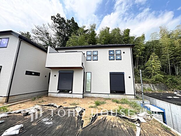 快適さや豊かさはもちろん、未来まで考えた家造りをテーマに建築されます。（2025年8月撮影）