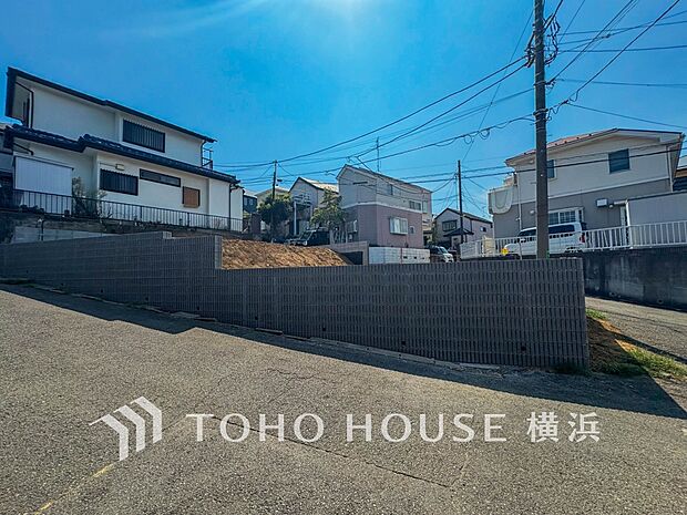 穏やかな住環境で子育てファミリーにもおすすめです。（2025年8月撮影）