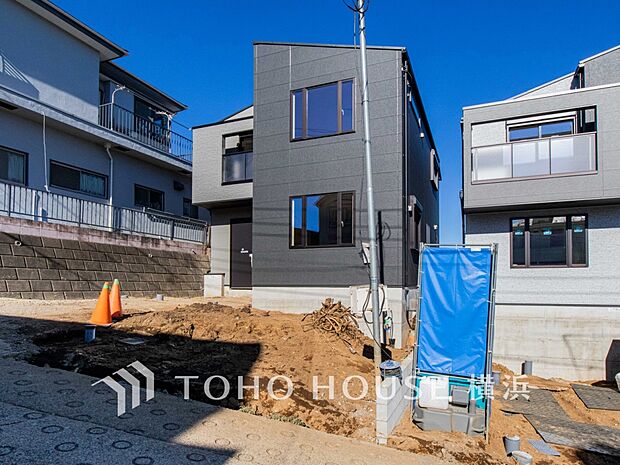 時間のゆとりと空間、爽やかな陽光がもたらす光と風を贅沢なまでに感じる暮らしが始まります。