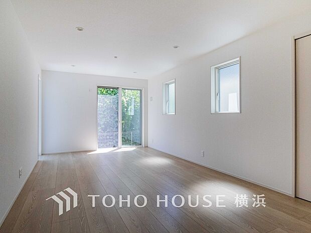 家族と過ごす時間を大切にしたい方にぴったりの明るくゆとりある住空間です。