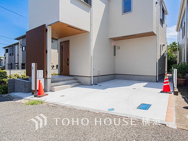 敷地内に駐車スペースがあると、日々の暮らしのをスムーズに運ぶ事が出来ます。