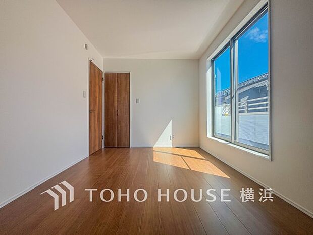 穏やかな寛ぎを届ける上質仕様のお部屋。自分時間を充実させながら心豊かにできるプライベート空間。