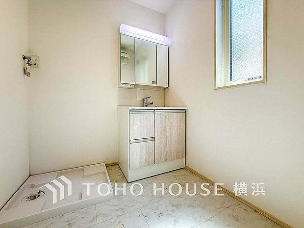 ご家族の1日が始まり、1日の終わりを締めくくる洗面空間。