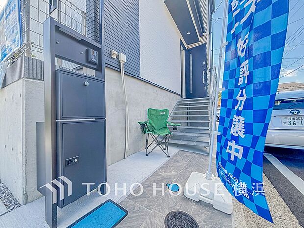 お住まいの顔となる玄関。住まう方のプライドを満たすクオリティを備えています。 