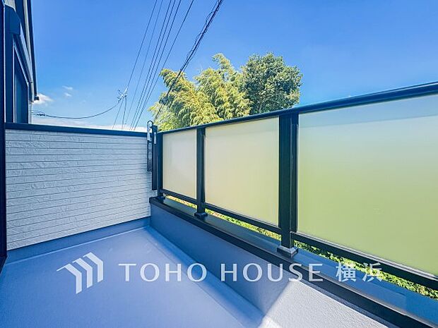 お部屋にも爽やかな風と暖かく柔らかな日差しが差し込み、毎日の暮らしを豊かに彩ります。